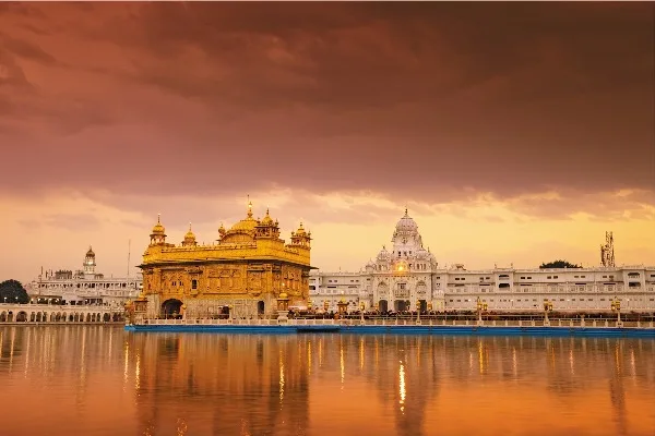 History of Golden Temple in Hindi