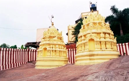 Gavi Gangadhareshwara Temple Bangalore